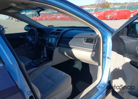 2012 Toyota Camry Le z USA, uszkodzony, nr VIN 4T1BF1FK6CU583771